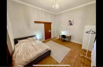 Bedroom 2 - Bathroom?w=400&h=260&fit=crop&q=40&auto=format&trim=auto