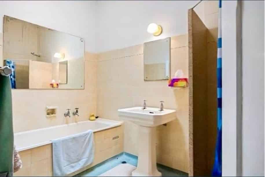 Bedroom 4 - Amenities?w=400&h=260&fit=crop&q=40&auto=format&trim=auto