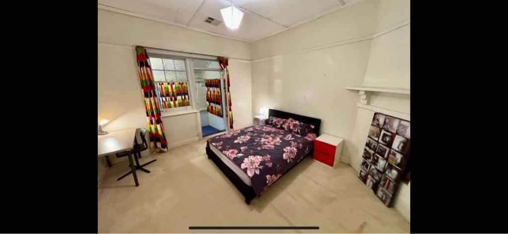 Room in 7 Bedroom Apartment, 32 Godfrey Terrace, Leabrook, City of Burnside, 5068 (Room 1) - Adelaide, South Australia, Australia - Bedroom 5 - Bedroom