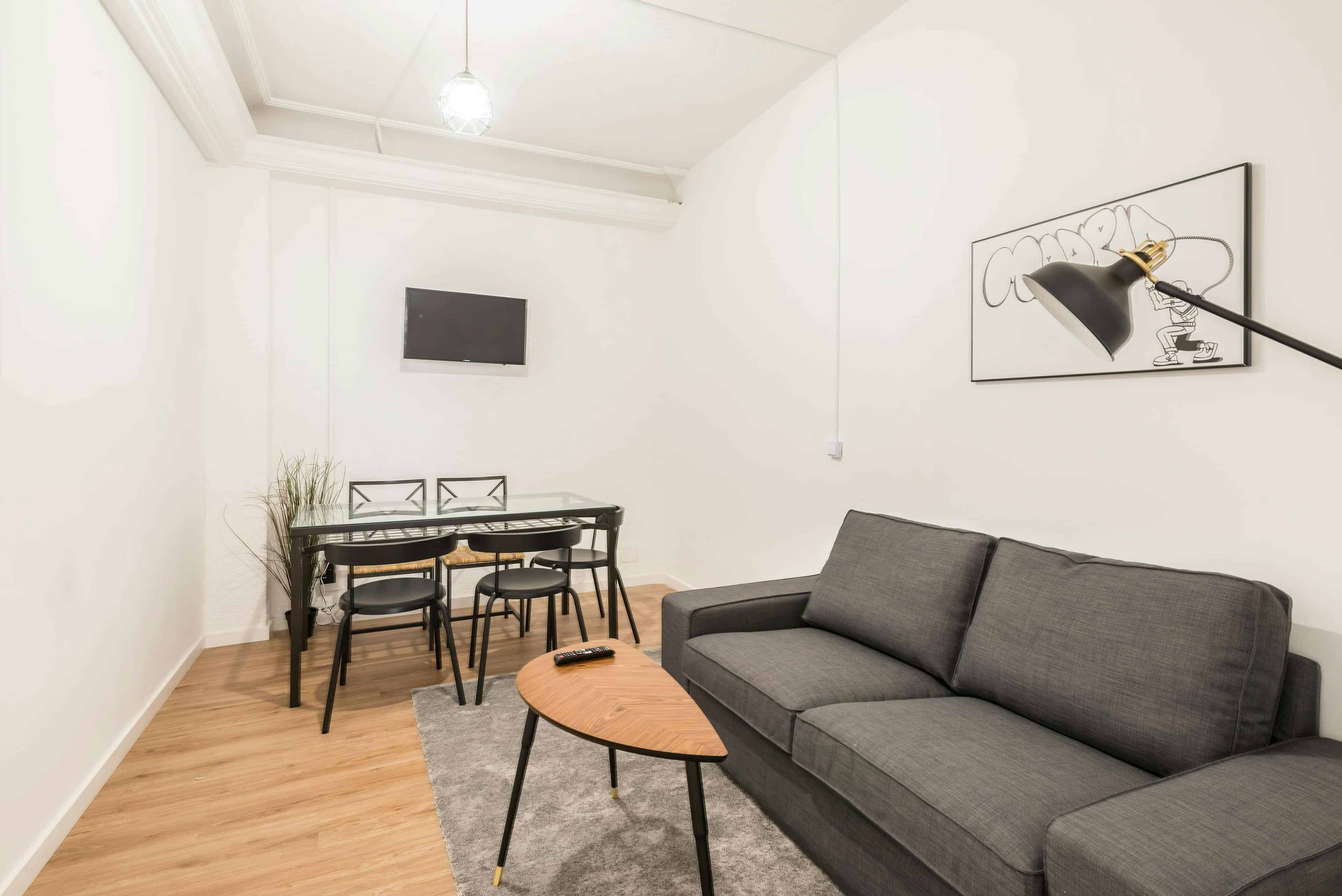 Common Area?w=400&h=260&fit=crop&q=40&auto=format&trim=auto