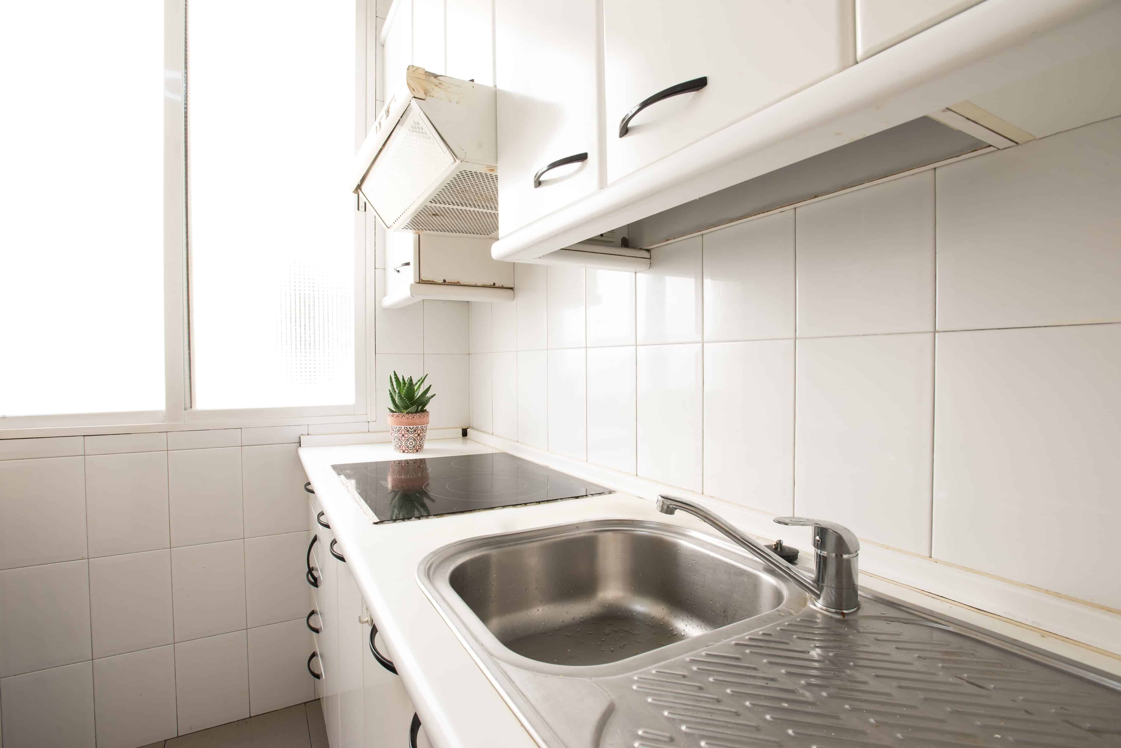 Calle Colegiata 11 3ºC, Madrid - Madrid, Spain - Kitchen