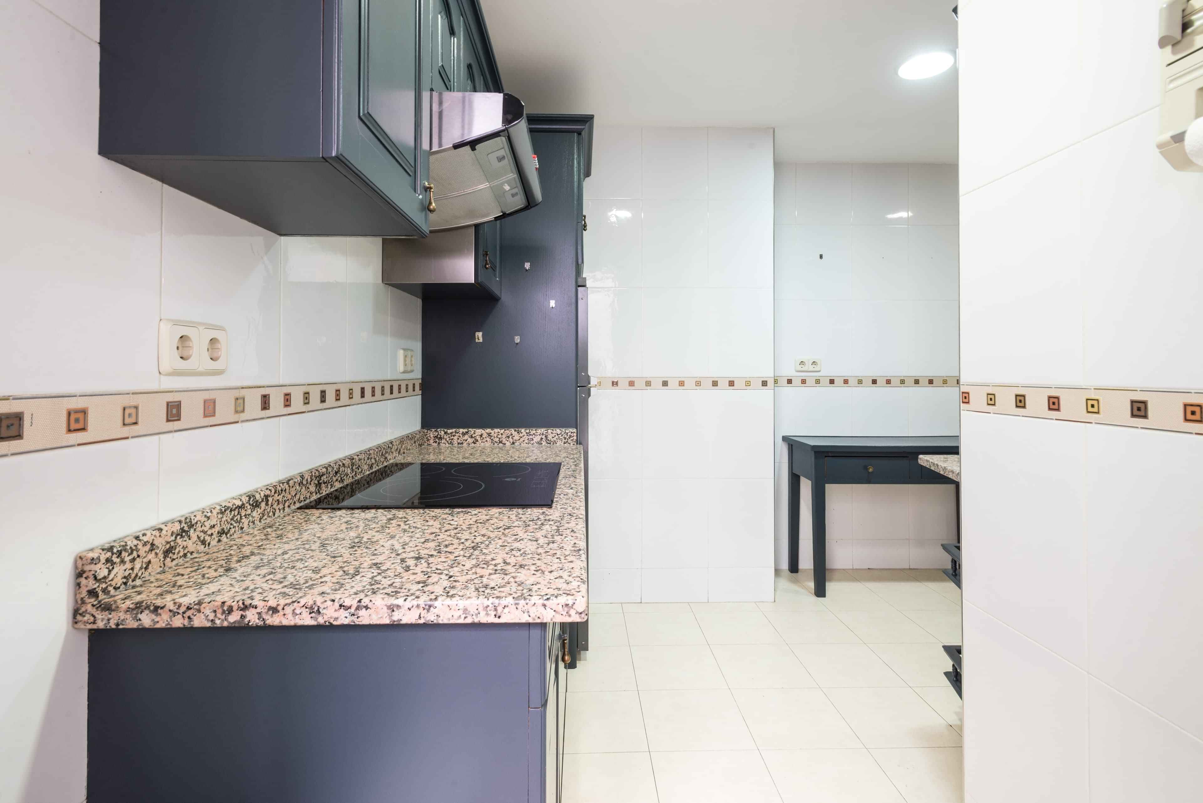 Calle Comercio 1 5A 28007, Madrid - Madrid, Spain - Kitchen