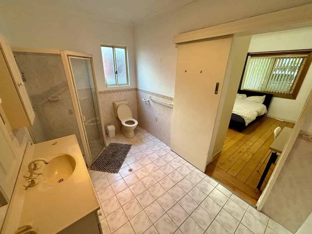 Bedroom 4 - Bedroom?w=400&h=260&fit=crop&q=40&auto=format&trim=auto