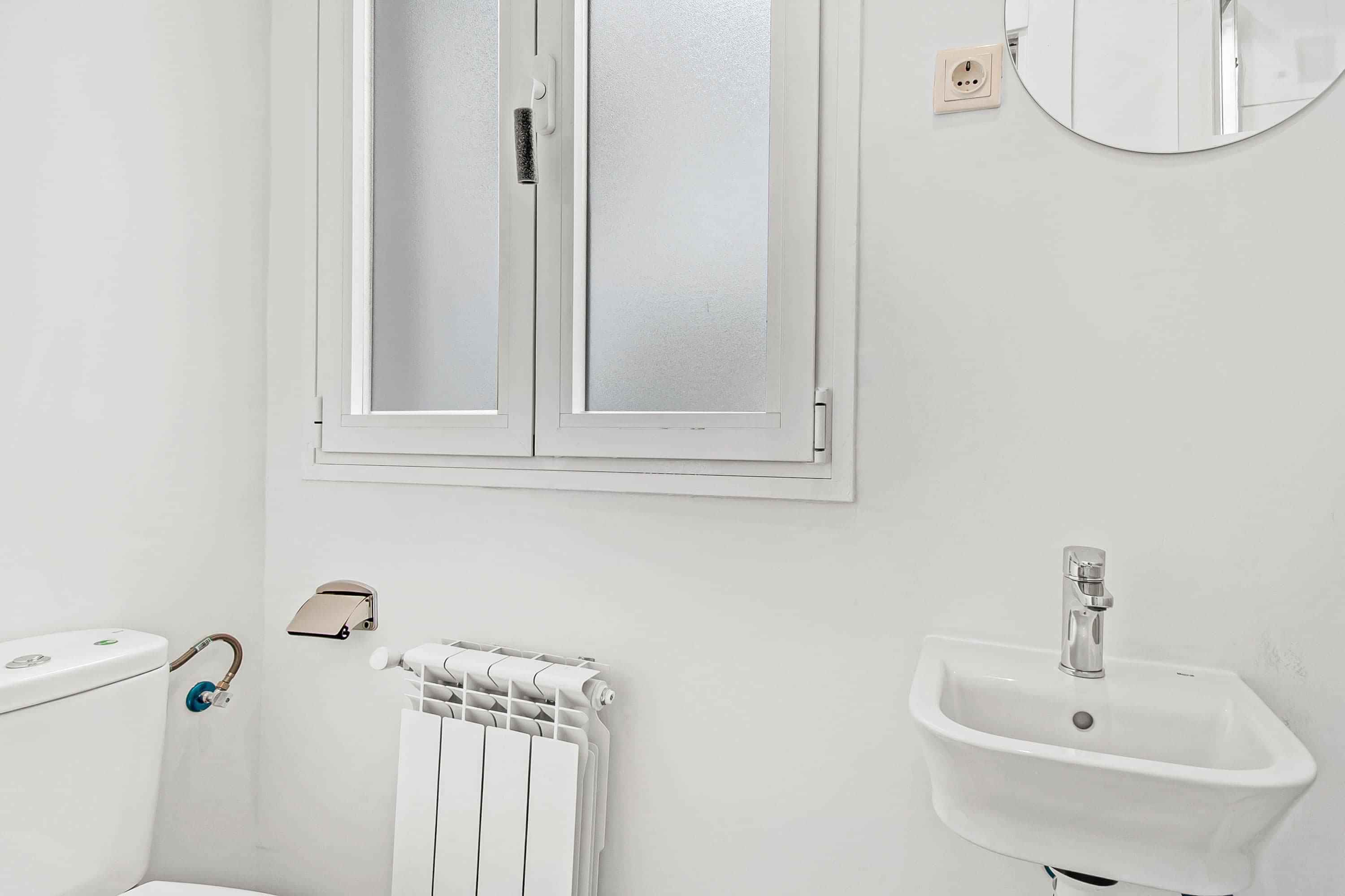 Amenities?w=400&h=260&fit=crop&q=40&auto=format&trim=auto