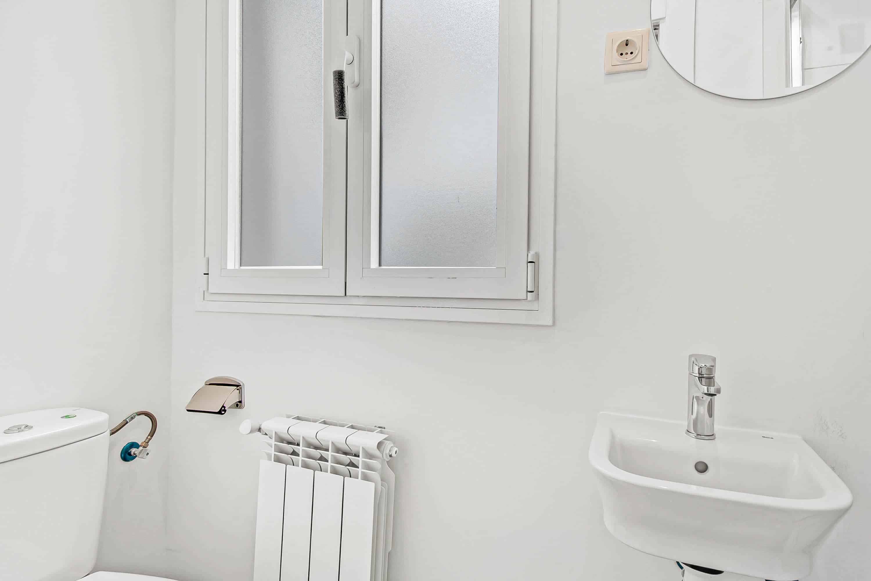 Amenities?w=400&h=260&fit=crop&q=40&auto=format&trim=auto