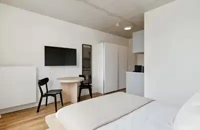 Gustav-Tempel-Straße, Berlin - Berlin, Germany - Bedroom