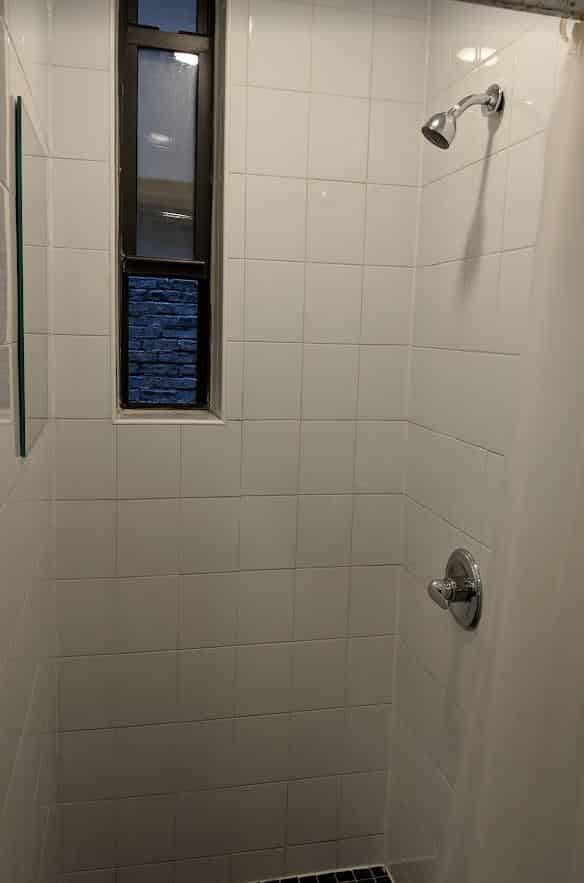 Amenities?w=400&h=260&fit=crop&q=40&auto=format&trim=auto