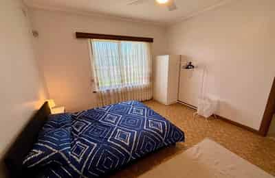 Room 2 - Bedroom?w=400&h=260&fit=crop&q=40&auto=format&trim=auto