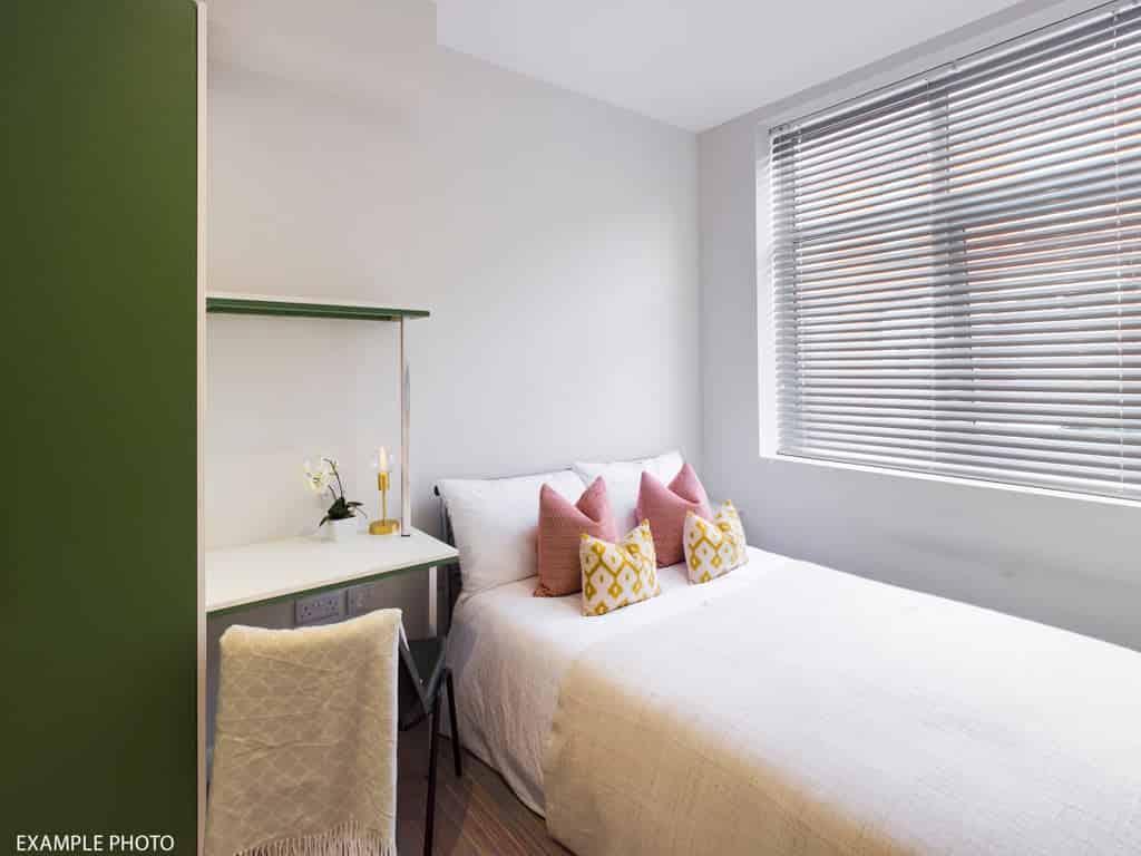 Room in a 4 Bedroom Apartment, 219 Leek Road, Stoke-on-Trent ST4 2BP - Stoke-on-Trent, England, United Kingdom - Bedroom 3 - Bedroom