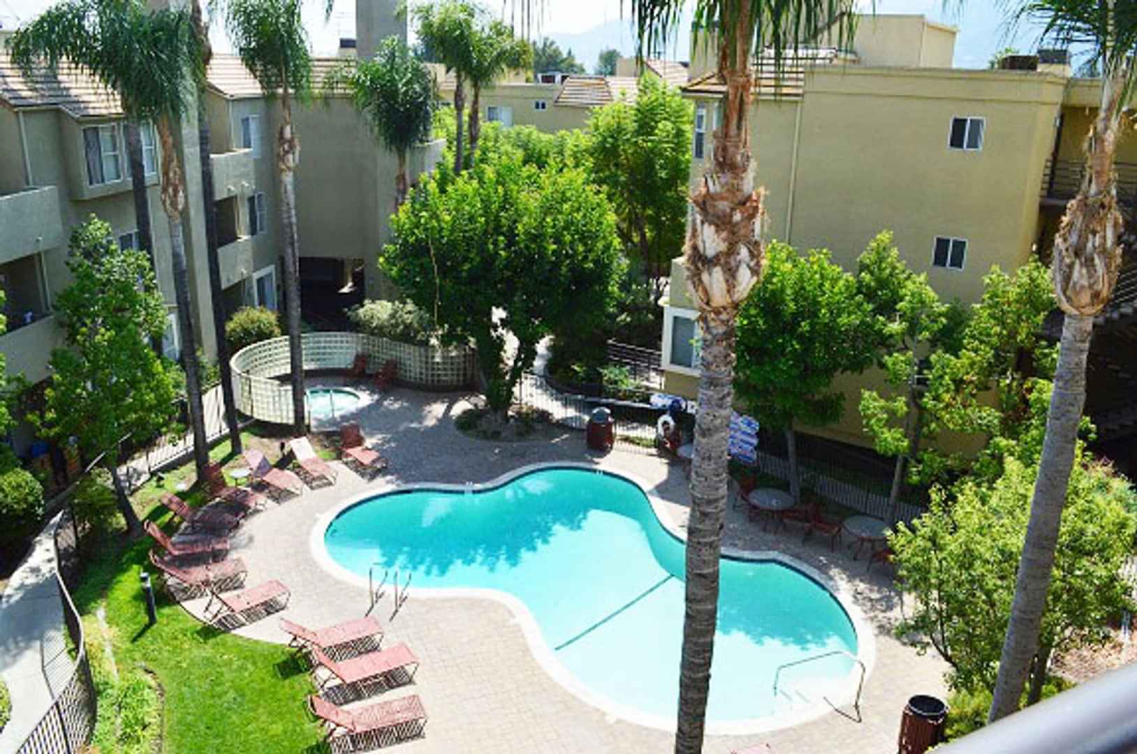 620 N Hollywood Way, Los Angeles - Los Angeles, California, United States - Amenities