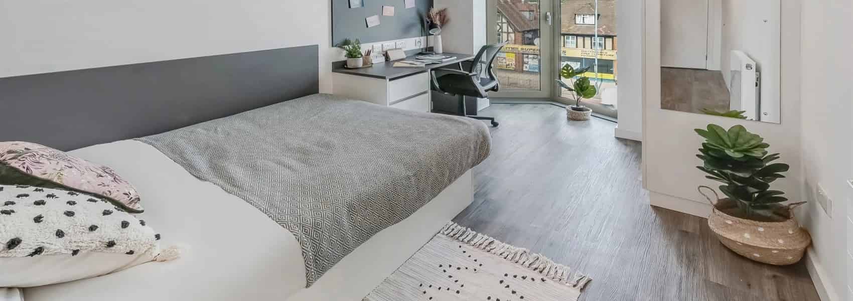 Silver Studio Mid Level 
