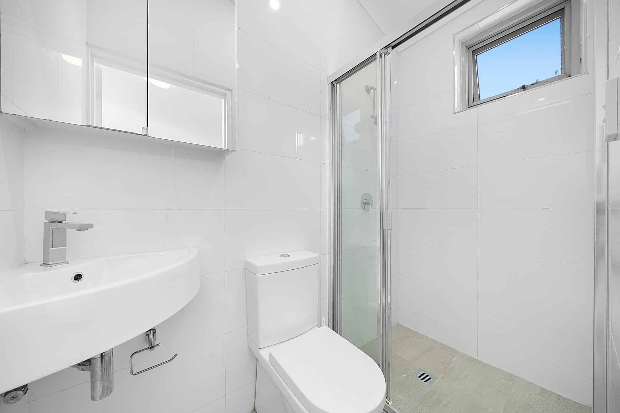 Room 7 - Kitchen?w=400&h=260&fit=crop&q=40&auto=format&trim=auto