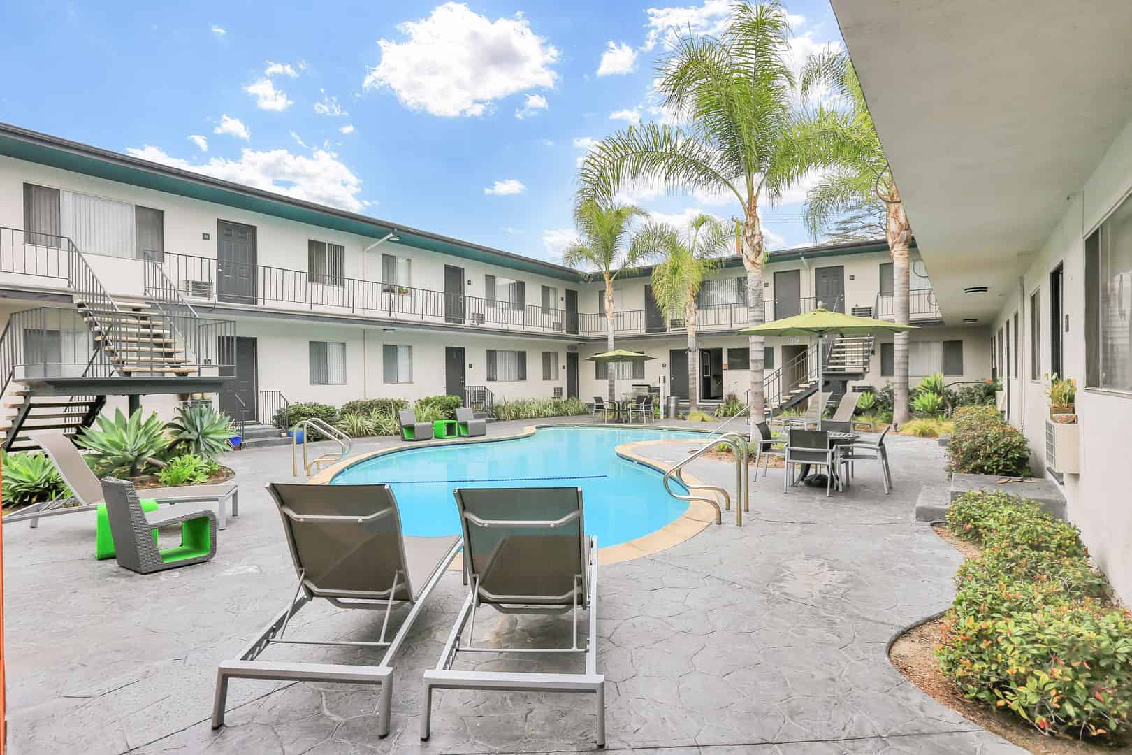 4221 Kling Street, Los Angeles 5